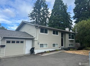 21518 88th Ave W, Edmonds, WA 98026