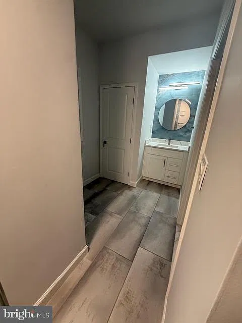 1 bed, 1.0 bath, 1000 sqft, $2,300 — Photo 4