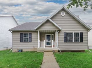 1118 Ogelthorpe Ave, Normal, IL 61761