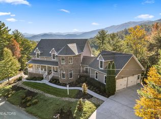 735 Bear Den Rd, Townsend, TN 37882