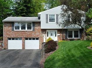 1231 Fernridge Dr, Pittsburgh, PA 15241