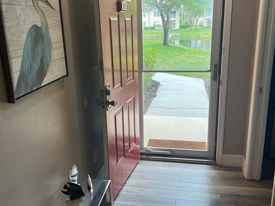 Front Entry with retractable screen door
