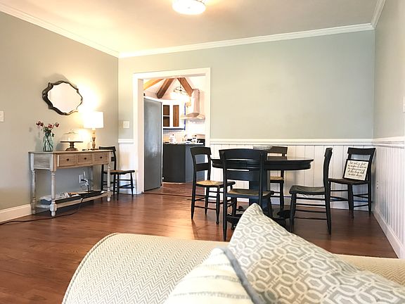 2nd image of 606 Charles St