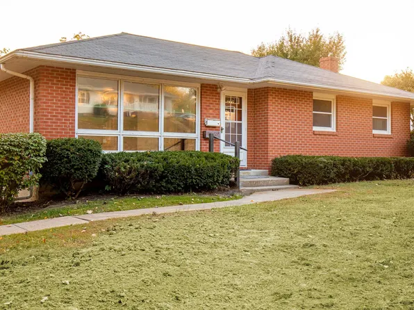 1002 Franklin St, Galena, IL 61036