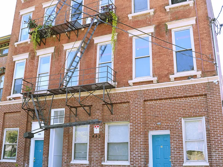 445 W McMicken Ave #1R — Photo 1