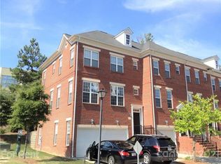 1174 Dean Hall Ln, Matthews, NC 28105