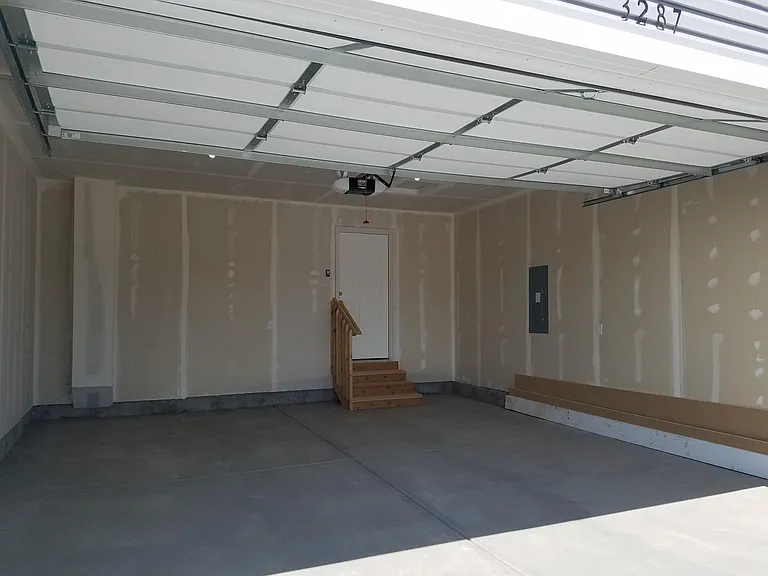 3287 E Kathaway Ln — Photo 29