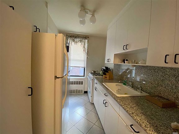 4th image of 3306 92nd St APT 5T