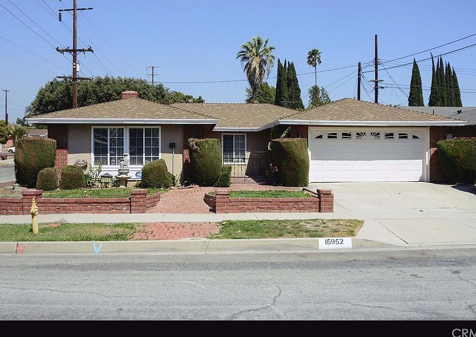 1st image of 15952 Hillgate Dr