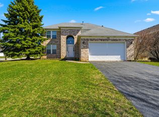 100 Sycamore Dr, Bolingbrook, IL 60490