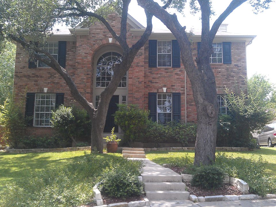 1st image of 15203 Fall Manor Dr
