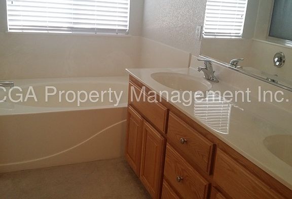 3rd image of 150 Bill Bean Cir
