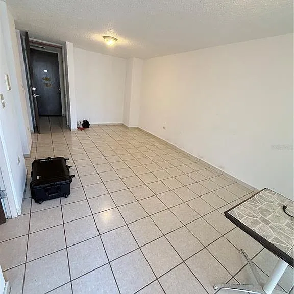 1049 C/3 SE #808 — Photo 3