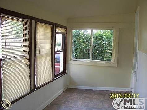 Front porch.JPG