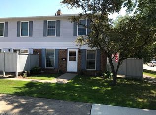 20548 Williamsburg Ct #309D, Middleburg Heights, OH 44130