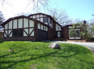 124 Charles Park Dr, Council Bluffs, IA 51503