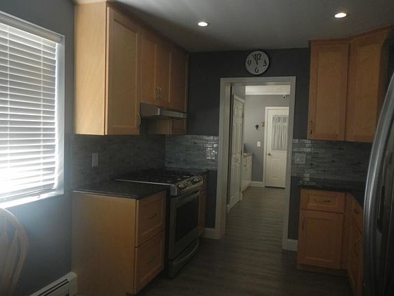 2nd image of 2334 Black River St