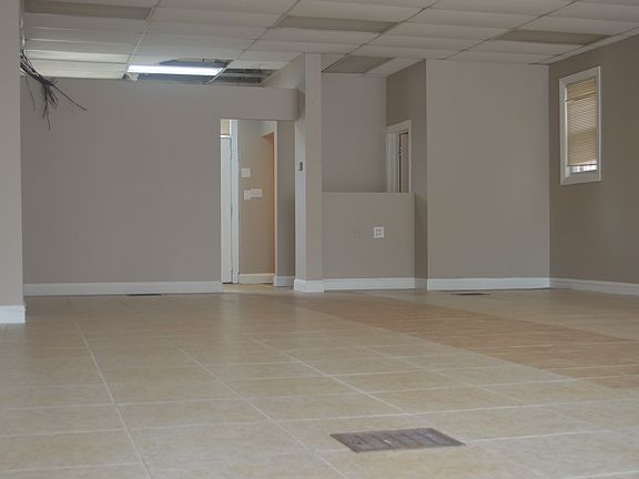 3rd image of 2446 N Harlem Ave