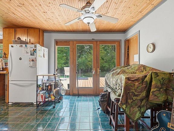 5th image of 304 235th St #A