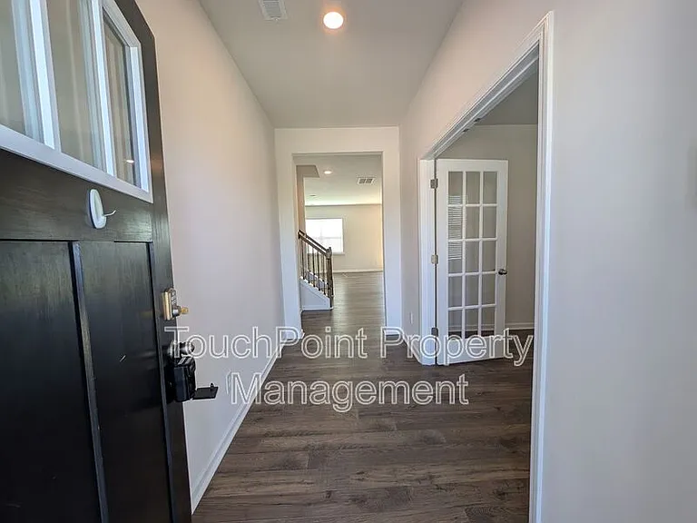 2167 Vanderlyn St — Photo 4