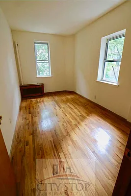 Rented by City Stop Realty | media 8