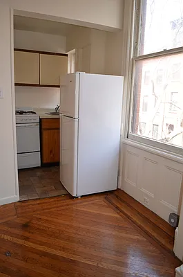 Rented by Brooklyn Landmark Real Estate | media 12