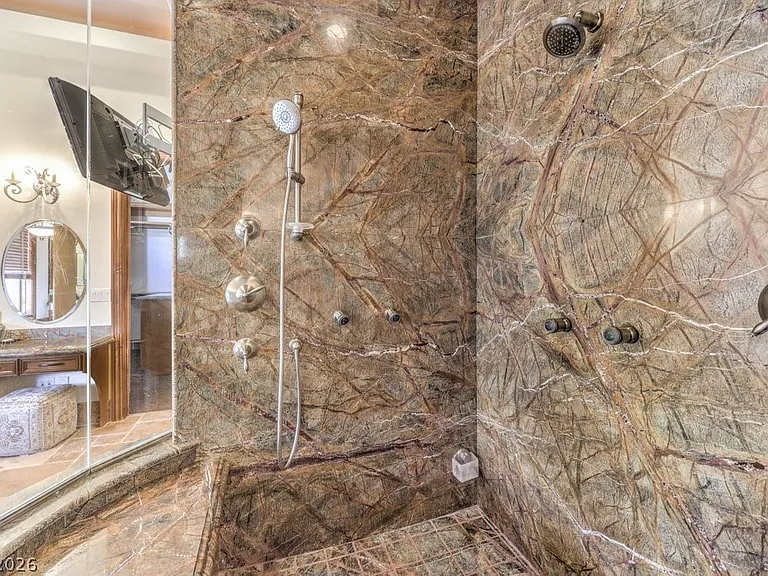 2780 El Camino Rd — Photo 44