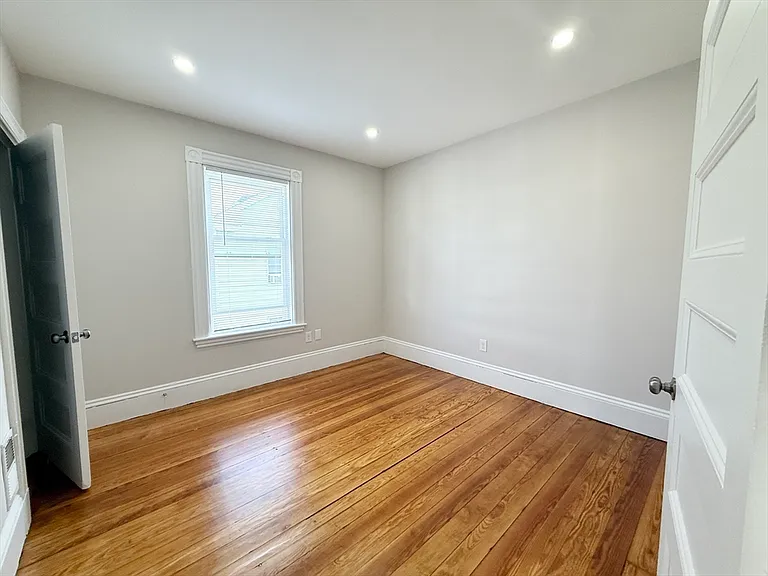 71 Saxton St #3 — Photo 5