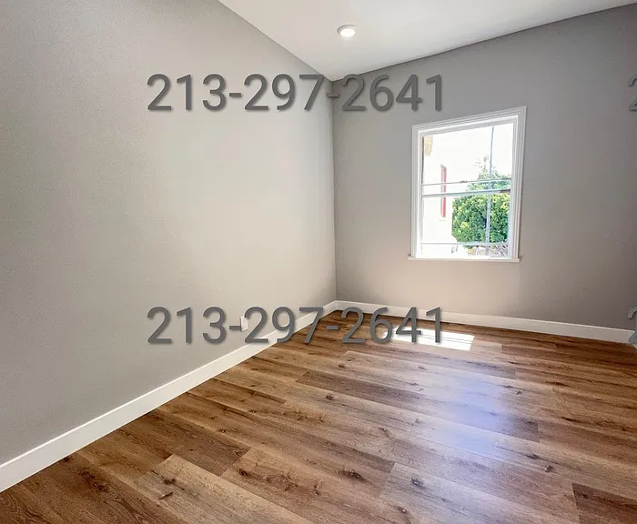 848 W 23rd St #303 — Photo 4