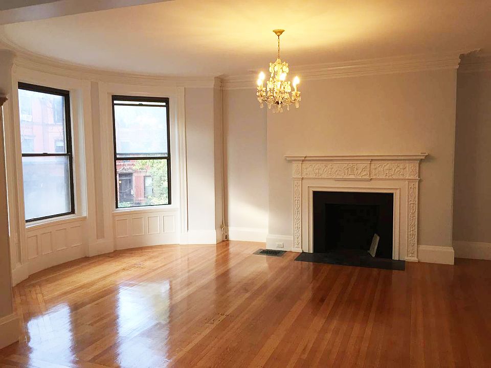 2nd image of 429 Marlborough St #33A