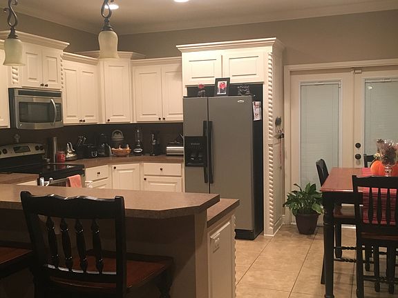 3rd image of 107 Carriage Way