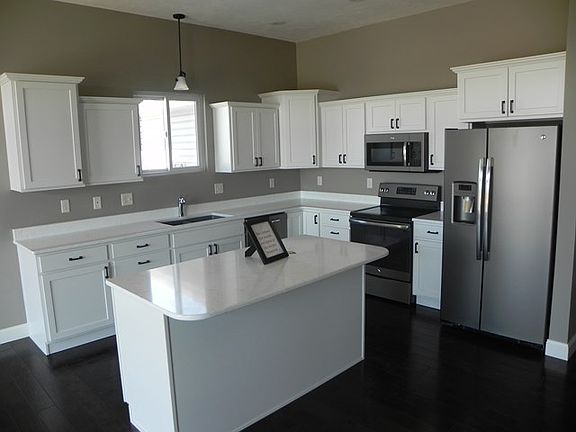 3rd image of 2020 Ebony Ln