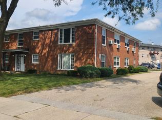 27 N Jane Dr #11437075, Elgin, IL 60123