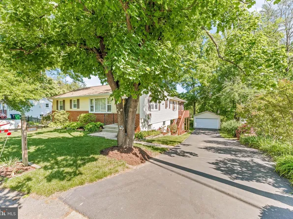 12305 Thompson Rd, Bowie, MD 20720