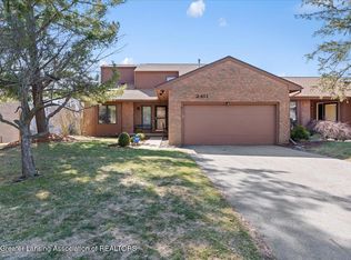 2411 Emerald Lake Dr, East Lansing, MI 48823