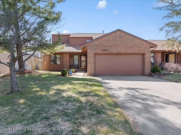 2411 Emerald Lake Dr, East Lansing, MI 48823