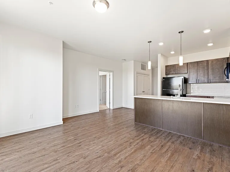 Columbia River Walk Apartments — Photo 138