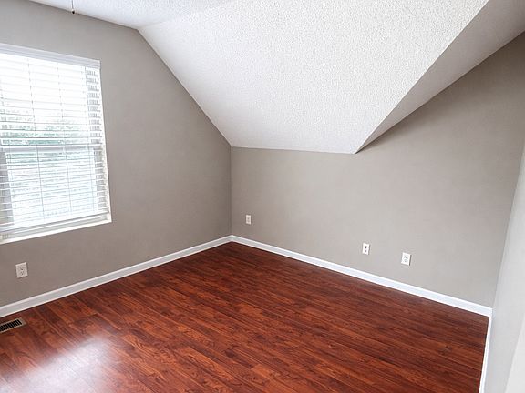 5th image of 625 Ontario St SE #2