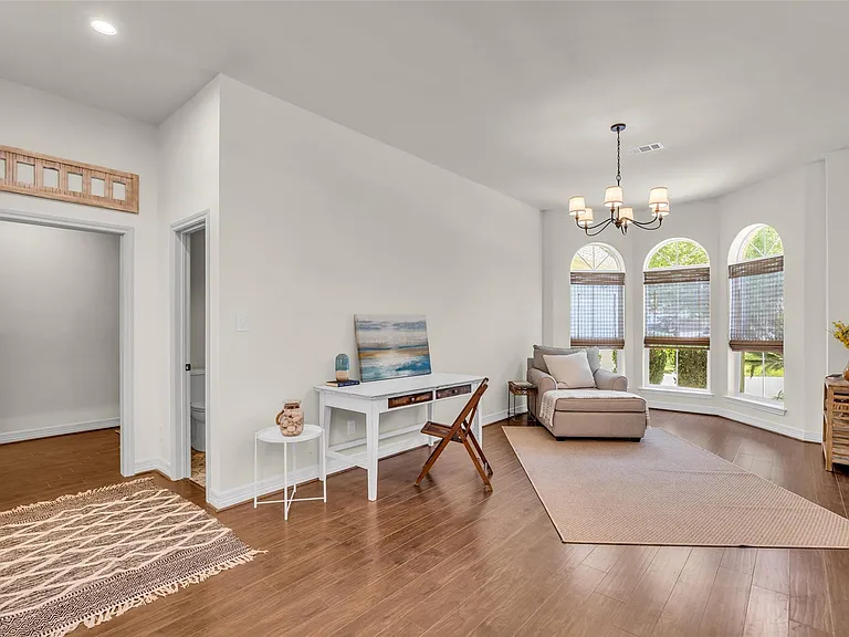 129 April Point Pl — Photo 24