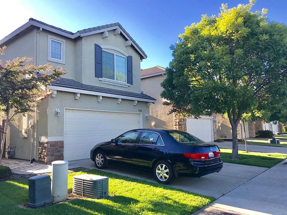 1st image of 3245 English Oak Cir