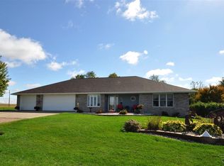 7504 N Kings Trail Pl, Sioux Falls, SD 57104