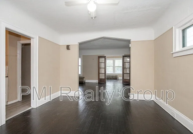 888 Evangeline Rd — Photo 9