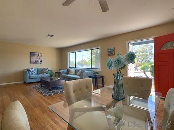 3rd image of 1444 Greenfield Dr