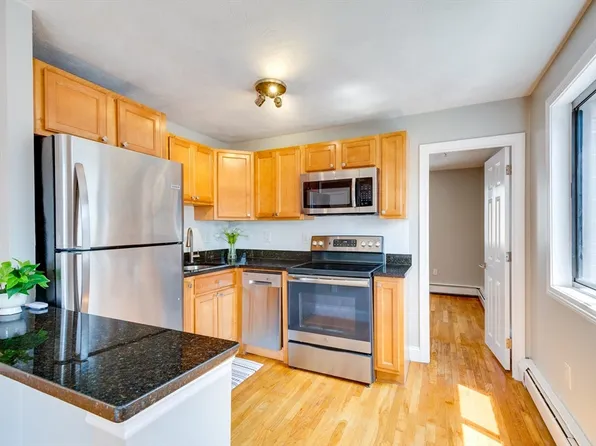 7 Mortimer Pl APT 6, Somerville, MA 02145