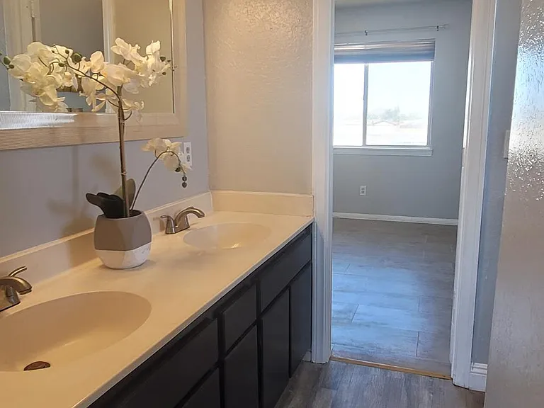 21250 Laguna Rd #5 — Photo 24