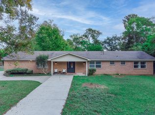 1402 Auburn Dr, Longview, TX 75601