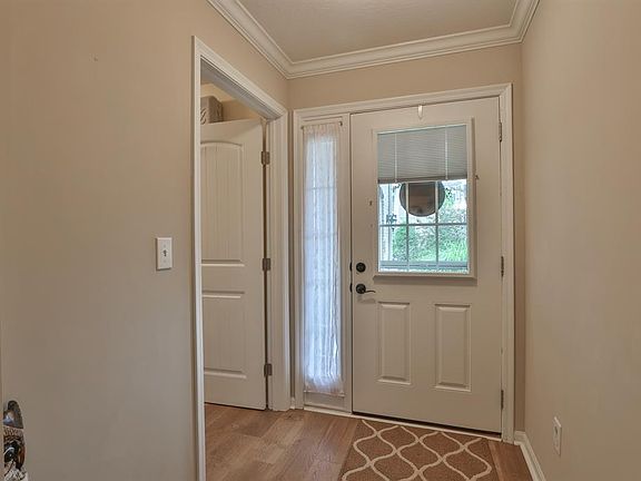 4th image of 7989 Oakbridge Way #3203