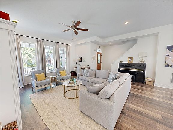 2nd image of 3609 Ludgate Rd