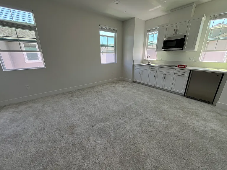 2674 Guldman St #2676 — Photo 1