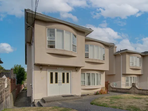 939 E 26th Ave, Vancouver, BC V5V 2J3